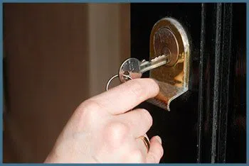 Safe Key Shop Minneapolis, MN 612-568-1057 - 7-door-unlock